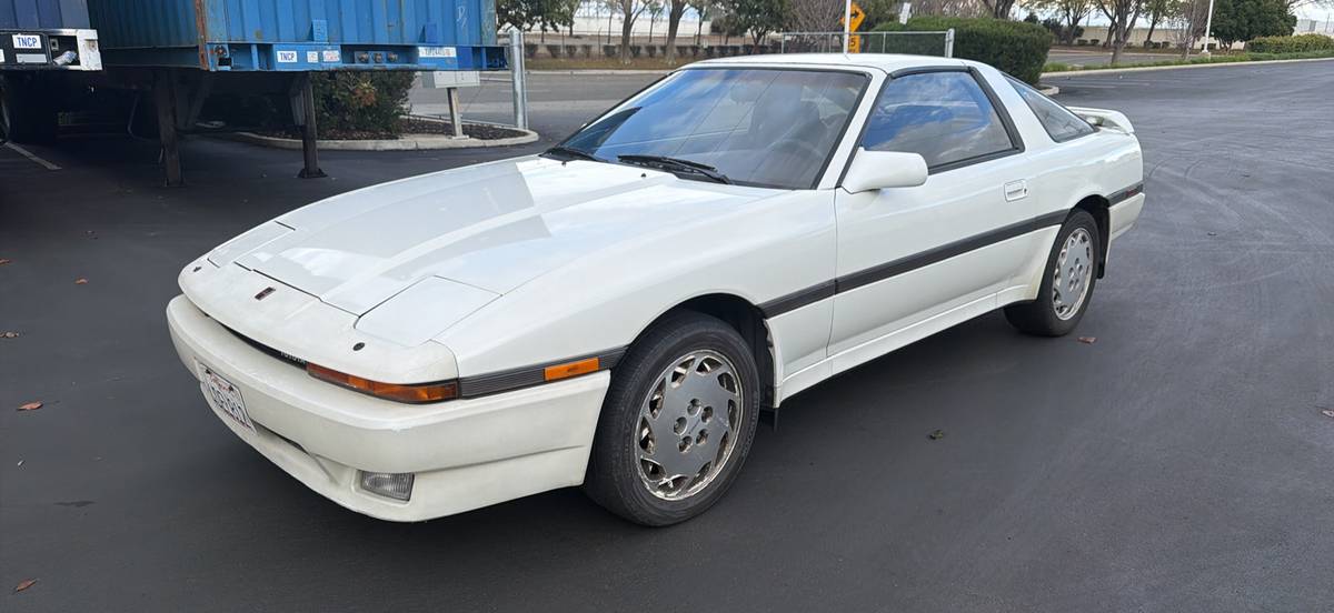Toyota-supra-1987-white-1