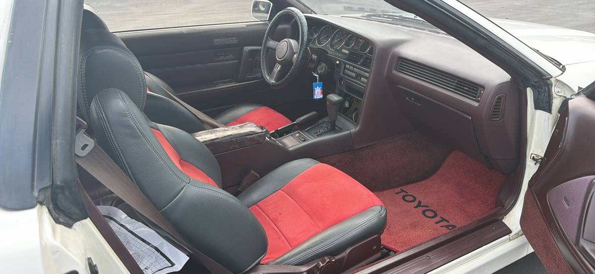 Toyota-supra-1987-white-9