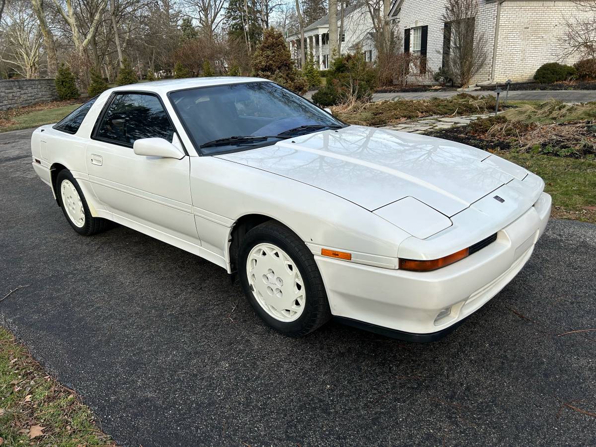 Toyota-supra-1989-white-8