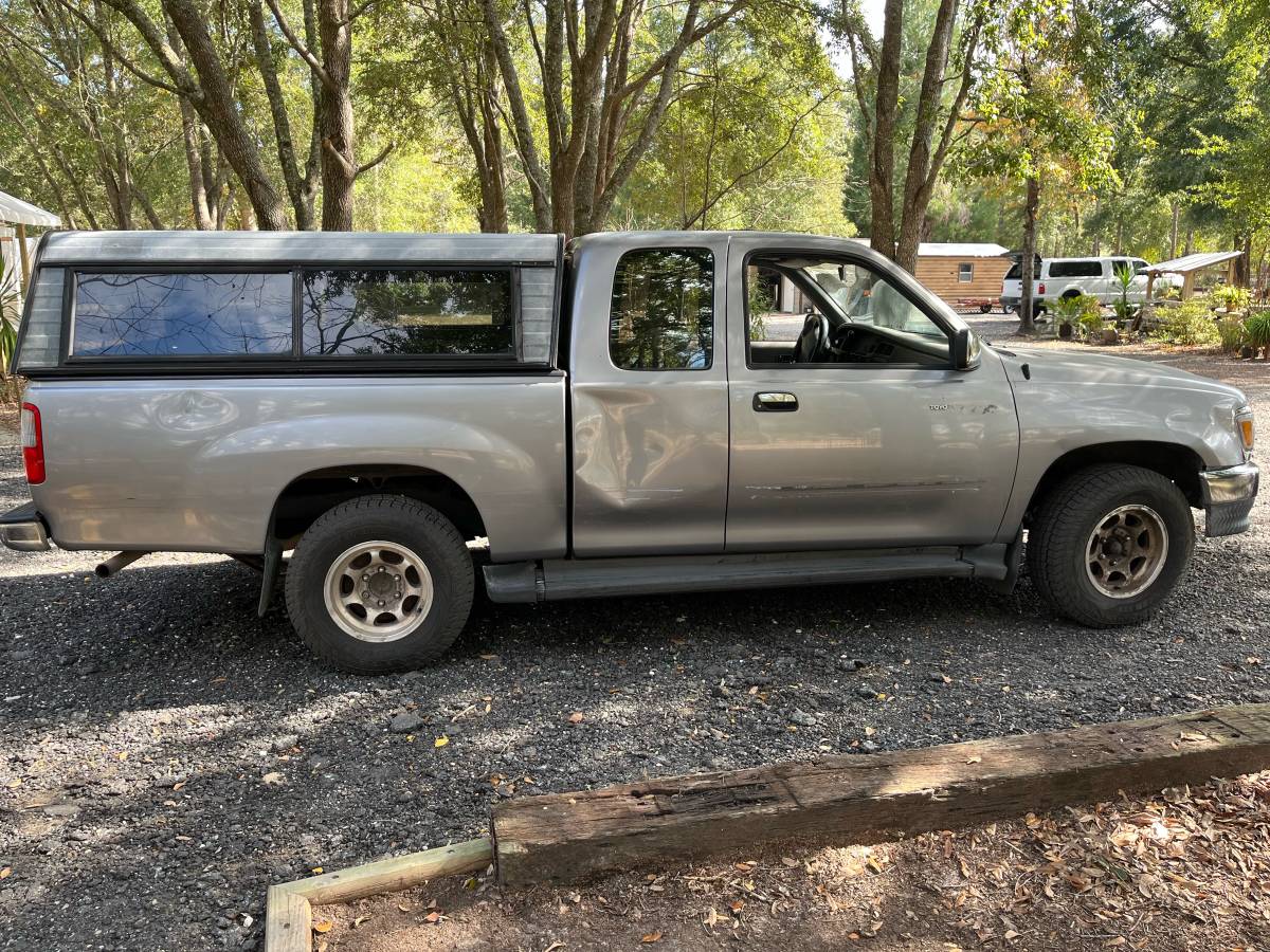 Toyota-t-100-1995-grey-4