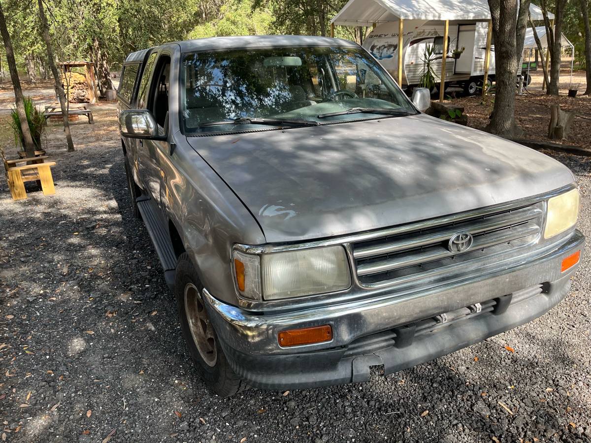 Toyota-t-100-1995-grey-5