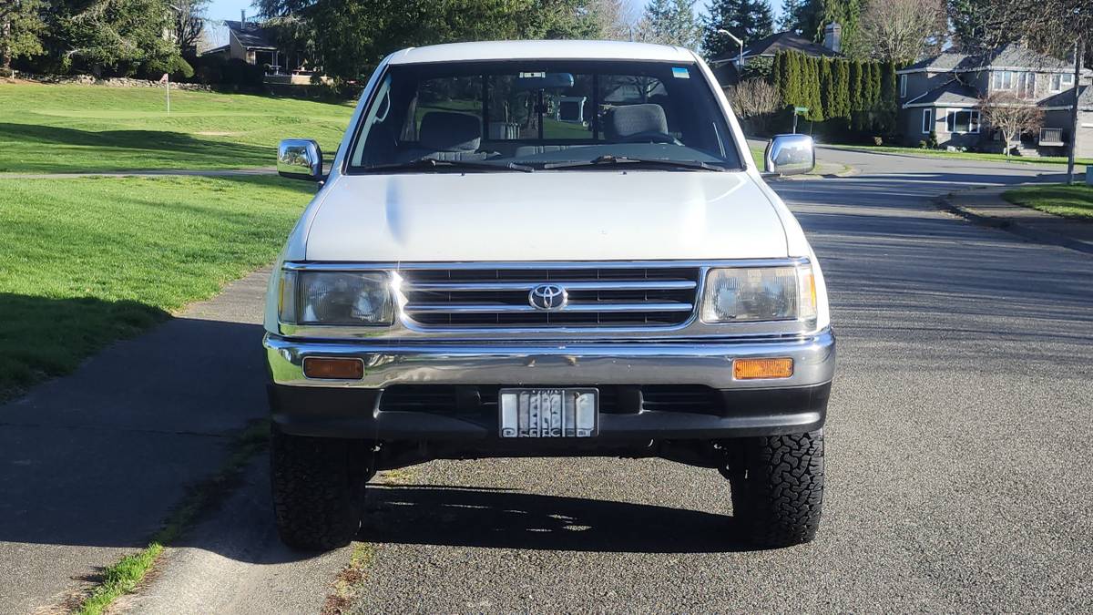 Toyota-t100-4x4-1996-white-4