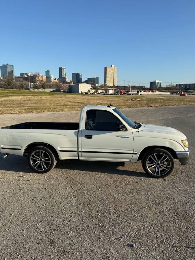 Toyota-tacoma-1995-white-6