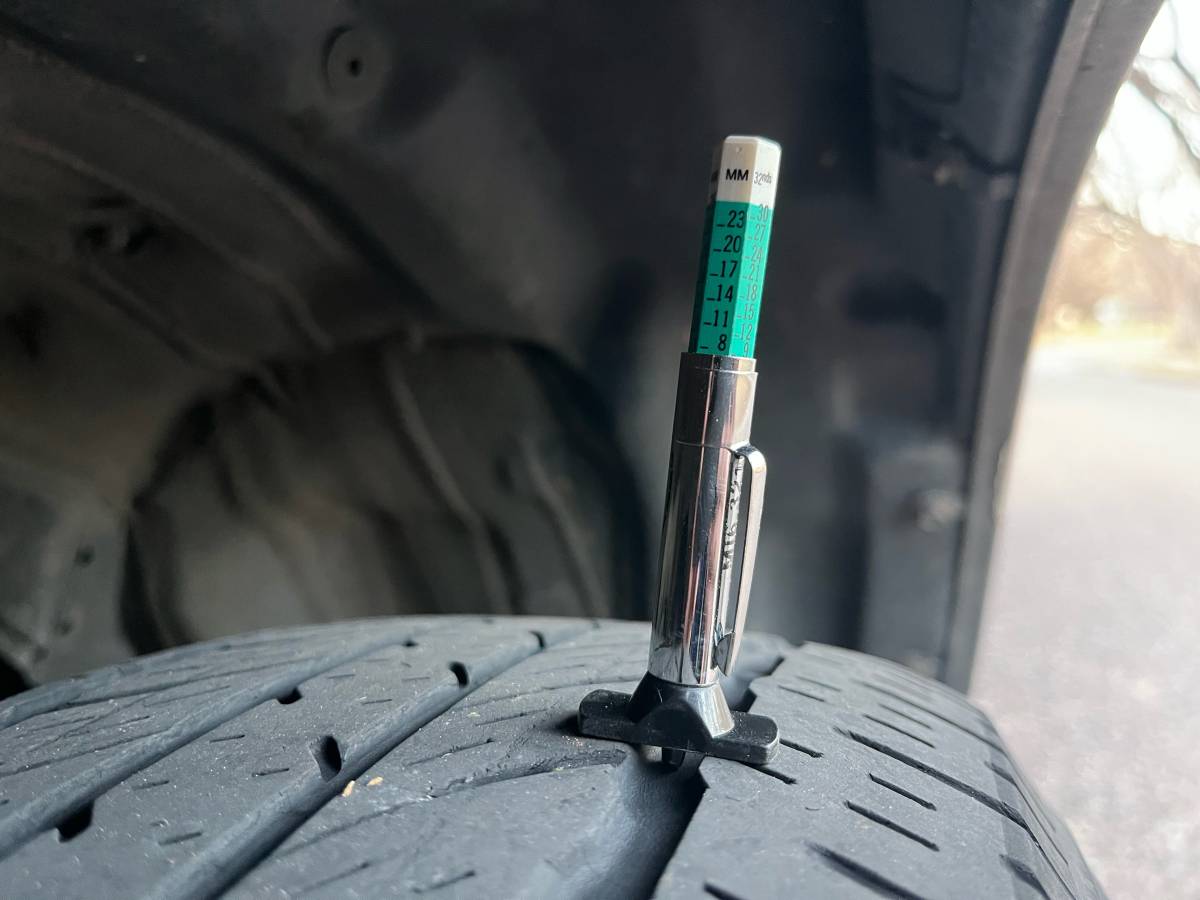 Toyota-tacoma-1996-grey-17