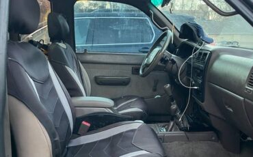 Toyota-tacoma-1996-grey-18