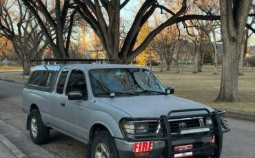 Toyota-tacoma-1996-grey-3