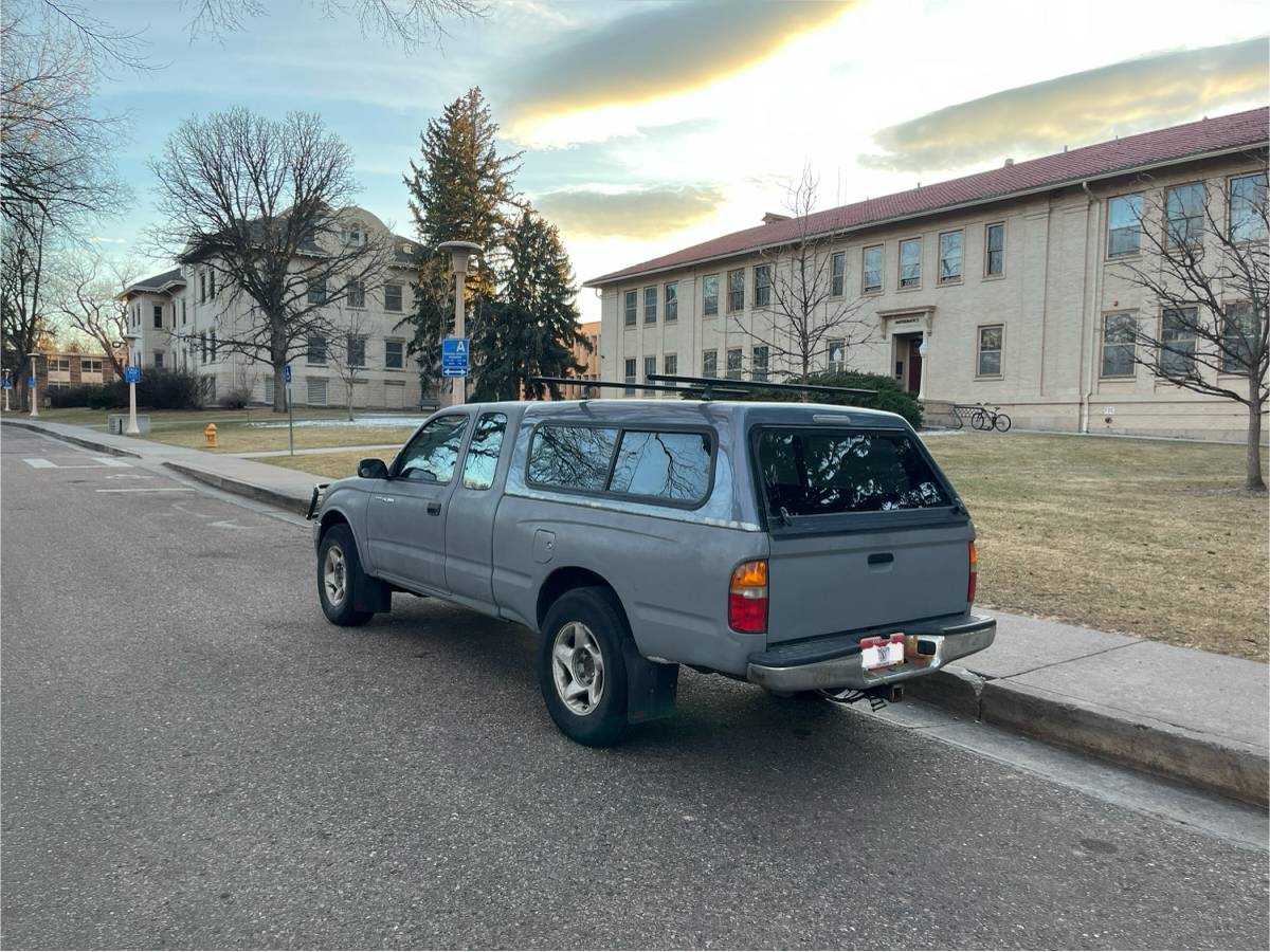 Toyota-tacoma-1996-grey-4