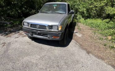 Toyota-tacoma-1996-grey-6