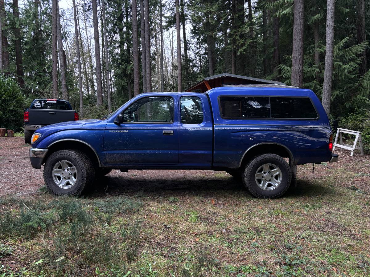 Toyota-tacoma-4wd-1995-blue-2