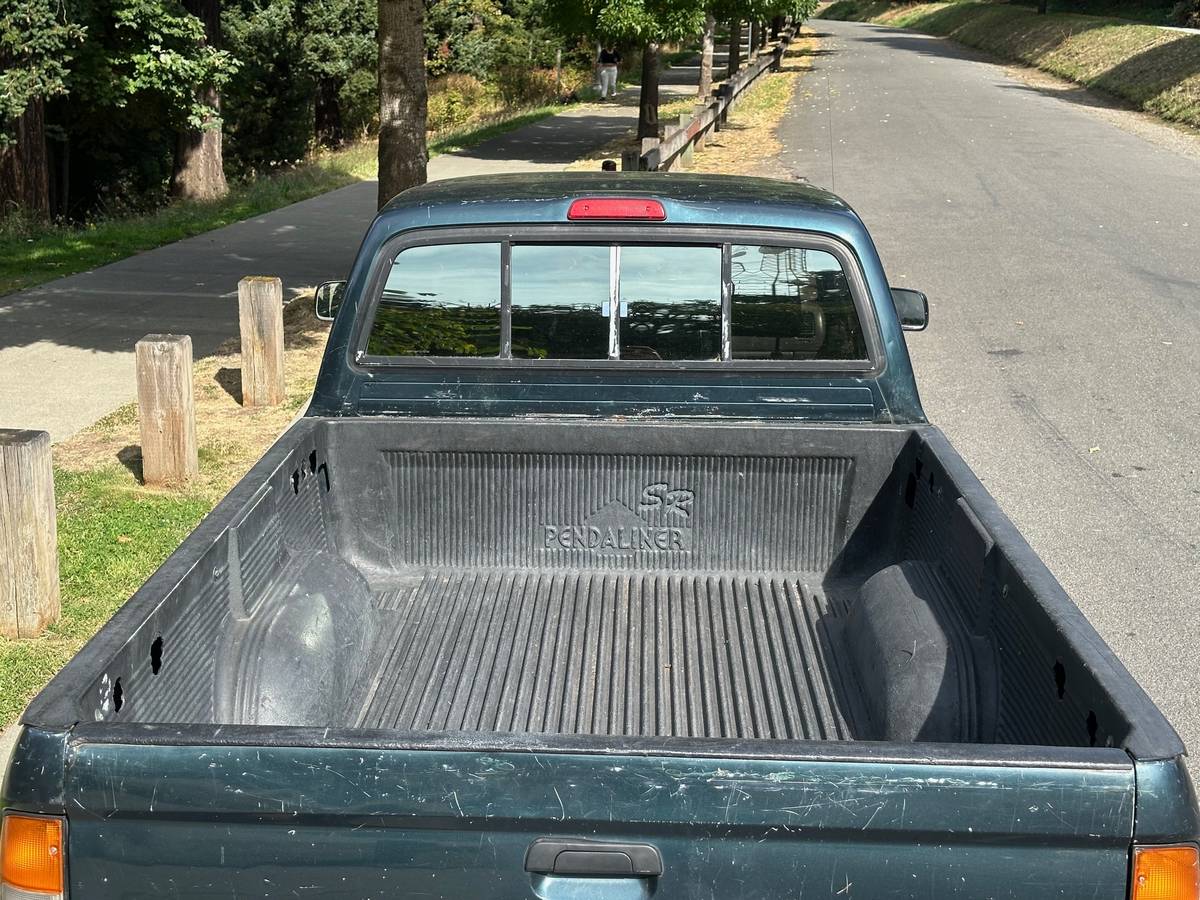 Toyota-tacoma-4wd-1996-green-10