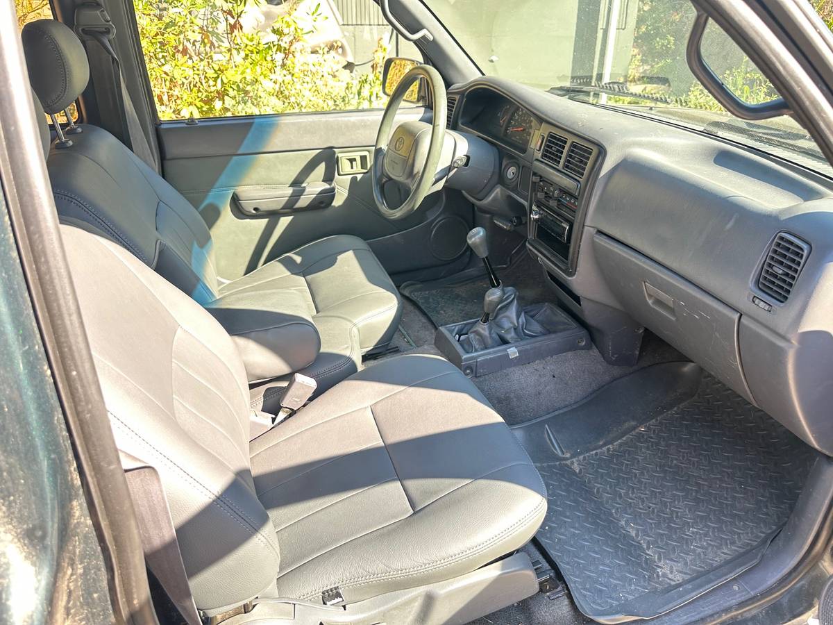 Toyota-tacoma-4wd-1996-green-3