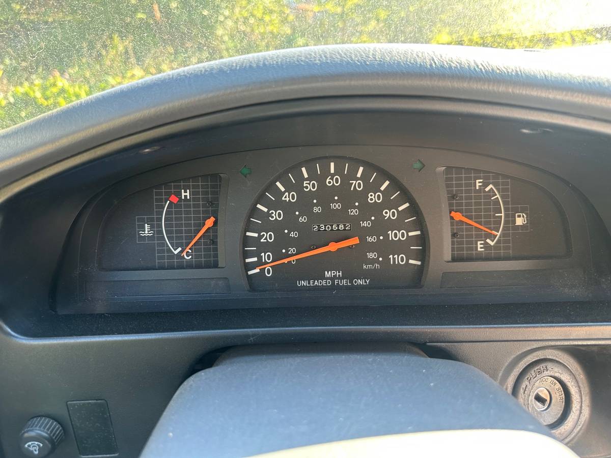 Toyota-tacoma-4wd-1996-green-4