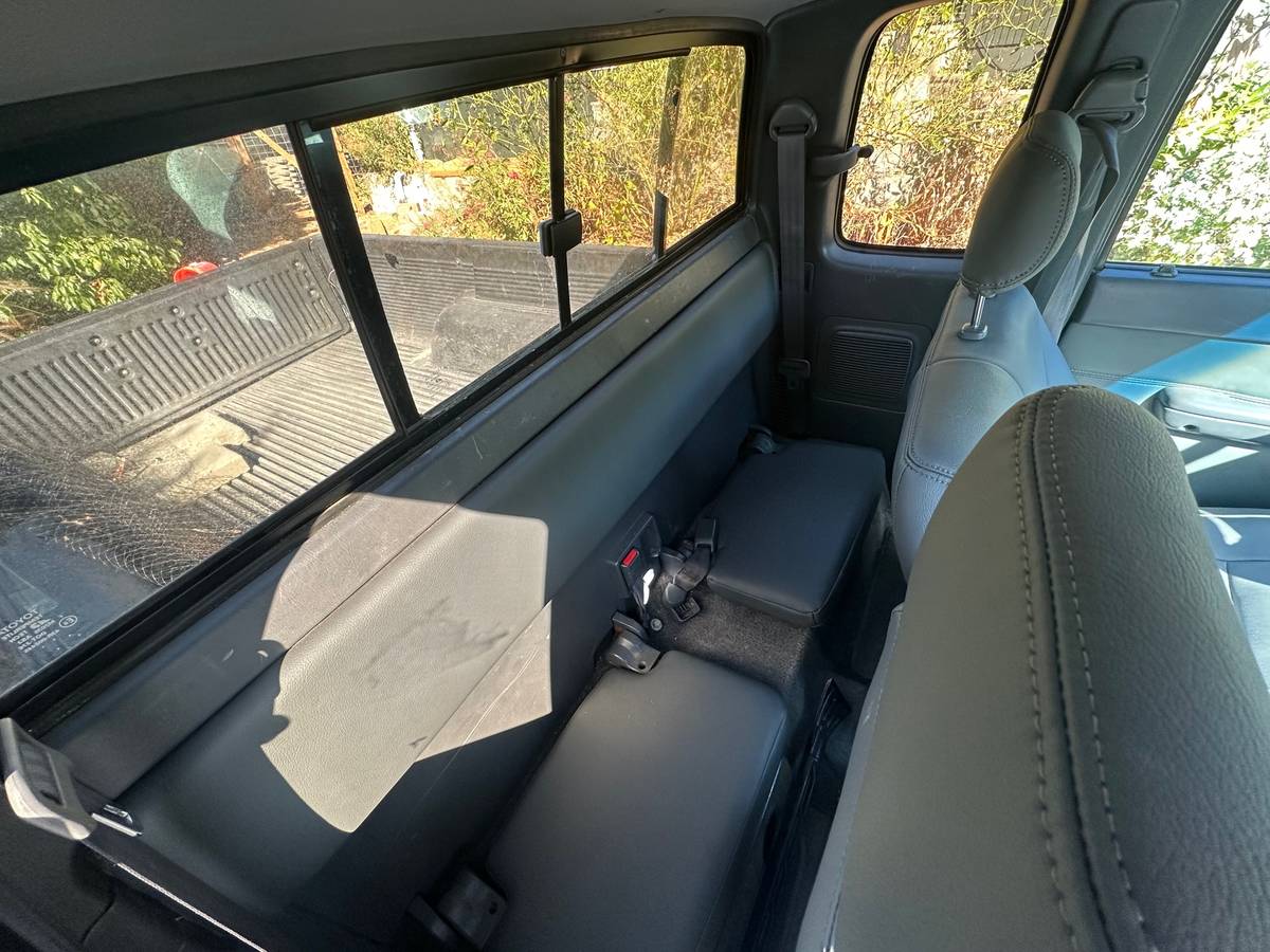 Toyota-tacoma-4wd-1996-green-5