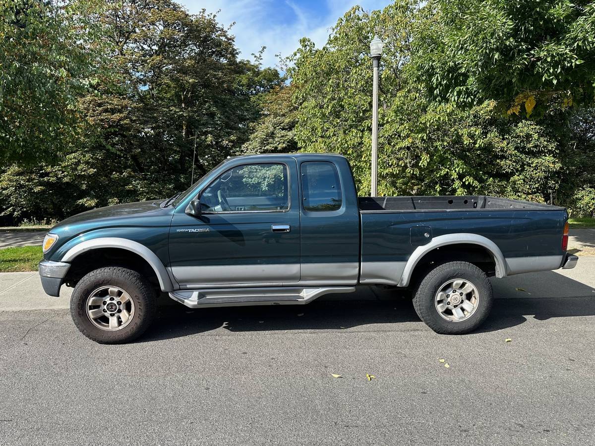 Toyota-tacoma-4wd-1996-green-6