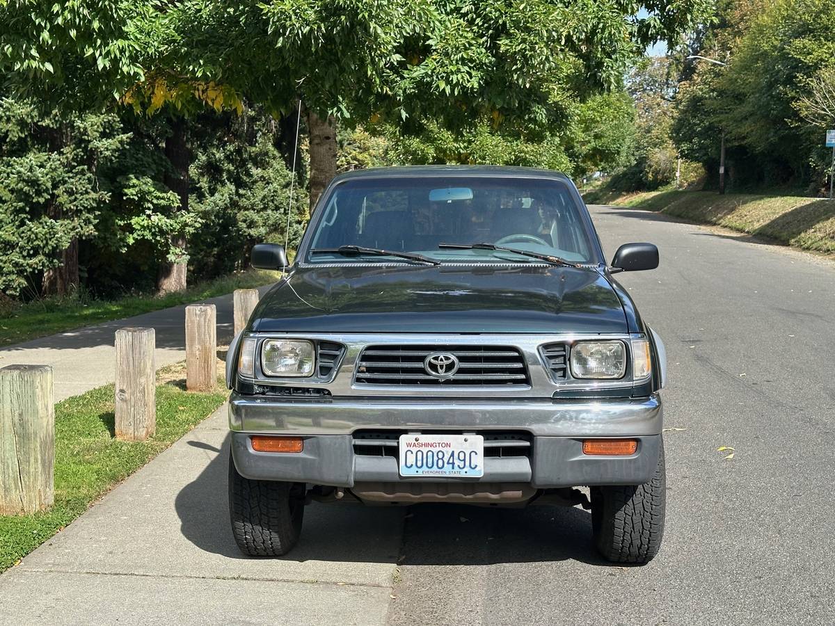 Toyota-tacoma-4wd-1996-green-7