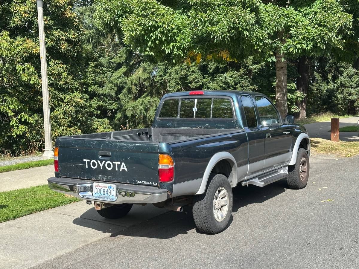 Toyota-tacoma-4wd-1996-green-8