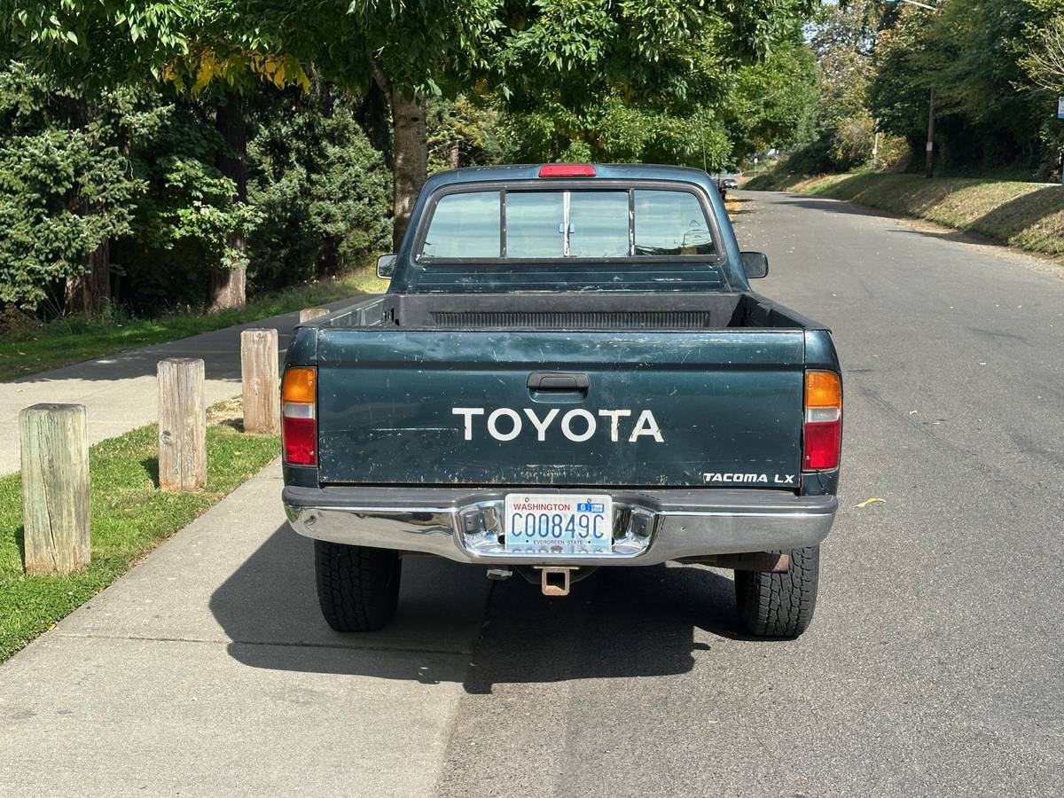 Toyota-tacoma-4wd-1996-green-9