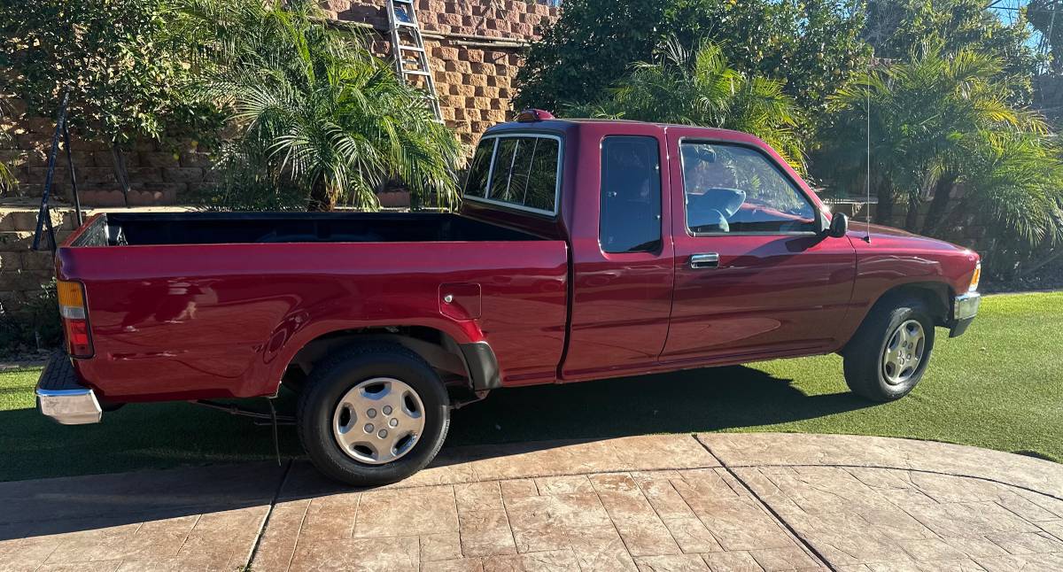 Toyota-tacoma-double-cab-1994-red-3