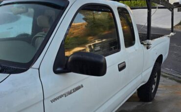 Toyota-tacoma-lx-1996-white-1