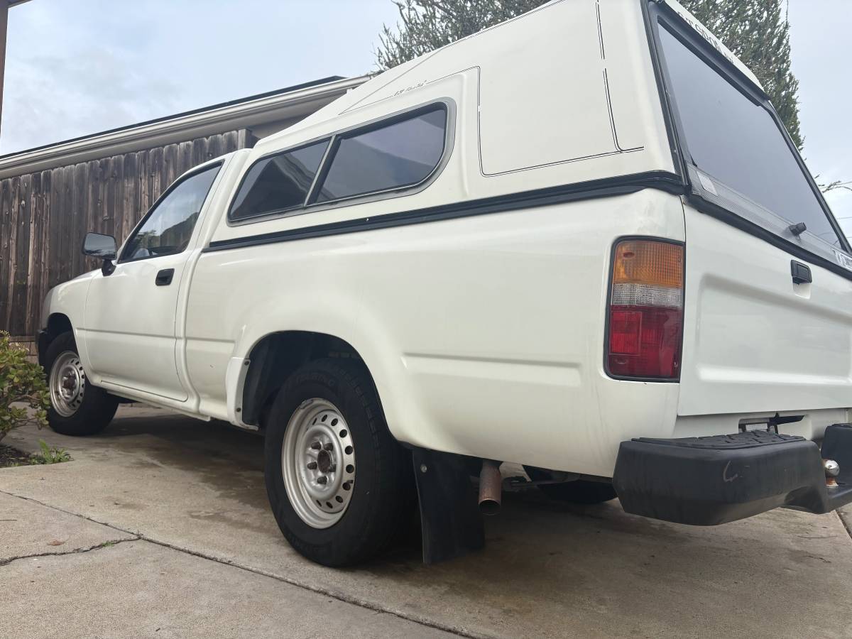 Toyota-tacoma-pickup-1993-7