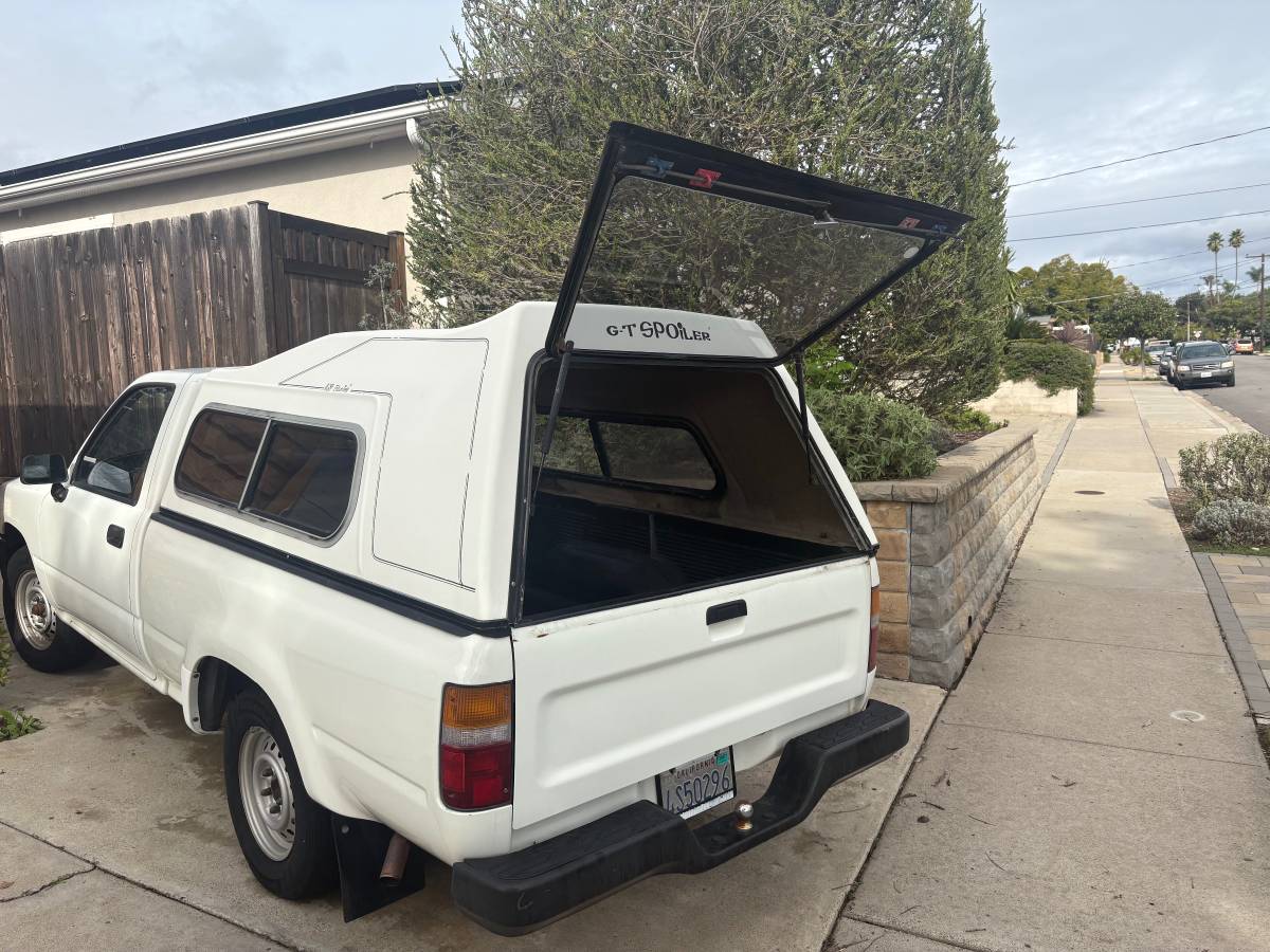 Toyota-tacoma-pickup-1993-8