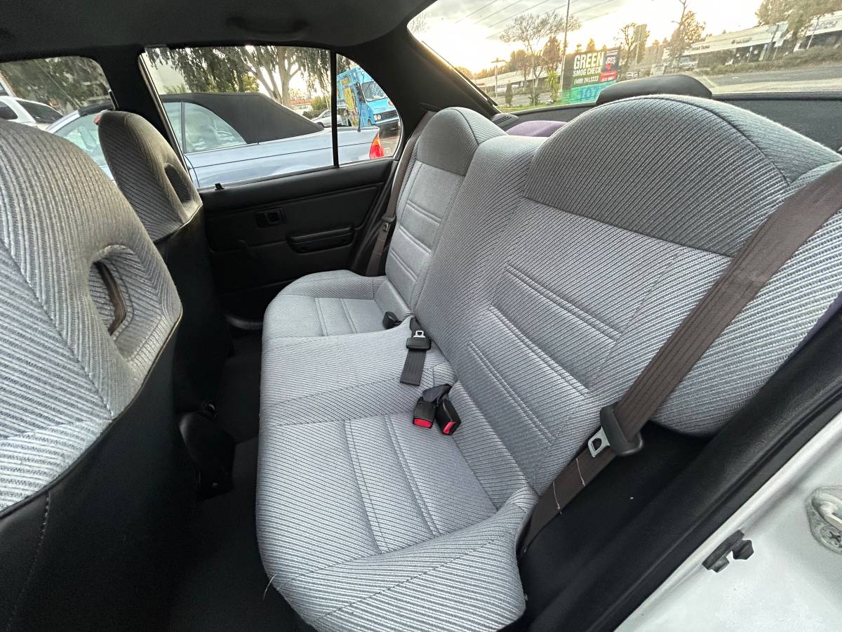 Toyota-tercel-1994-silver-9