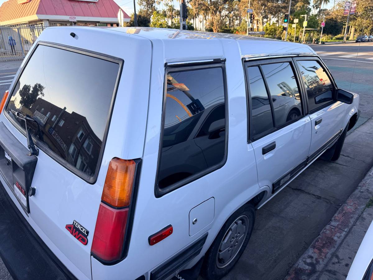Toyota-tercel-sr5-1986-silver-1