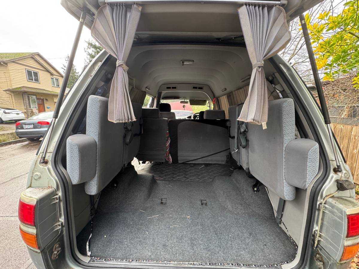 Toyota-townace-diesel-1995-grey