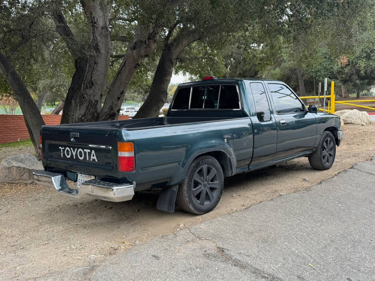 Toyota-truck-1995-10