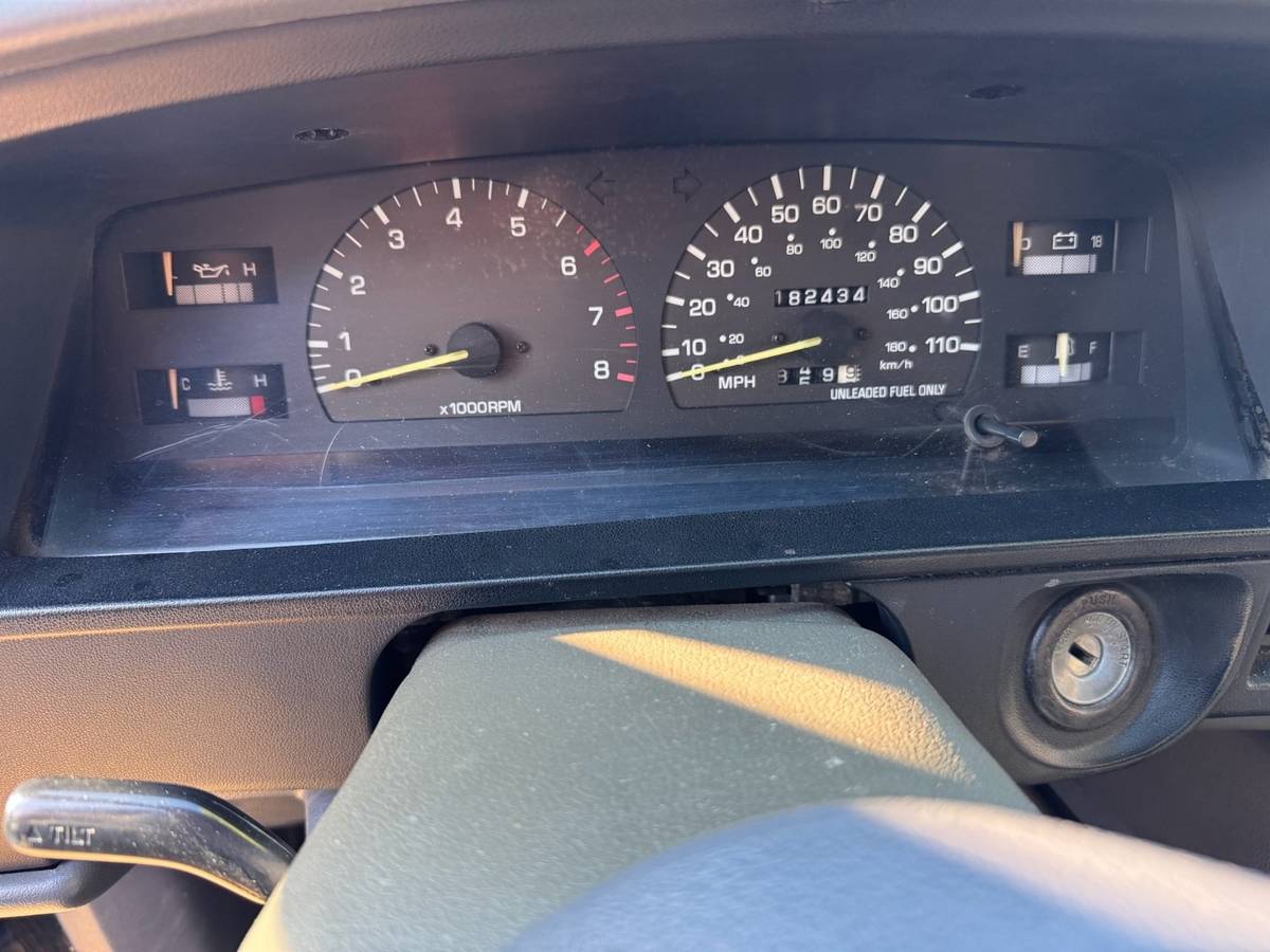 Toyota-truck-1995-19