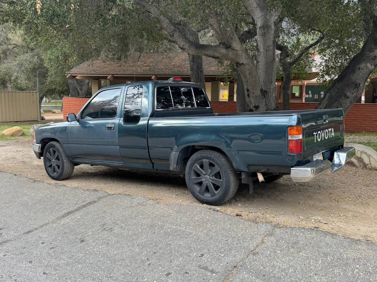 Toyota-truck-1995-9