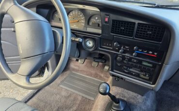 Toyota-truck-dlx-xtra-cab-1989-grey-10