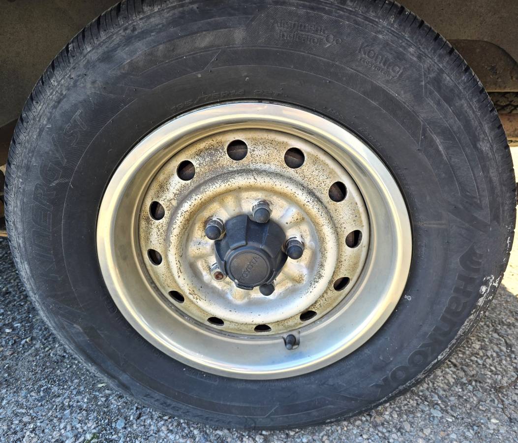 Toyota-truck-dlx-xtra-cab-7-long-bed-1986-white-11