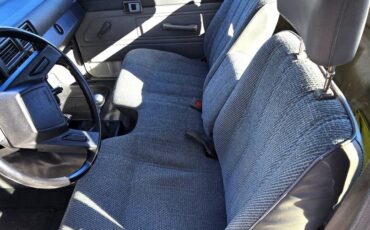 Toyota-truck-dlx-xtra-cab-7-long-bed-1986-white-7