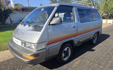 Toyota-wagon-1989-silver-1