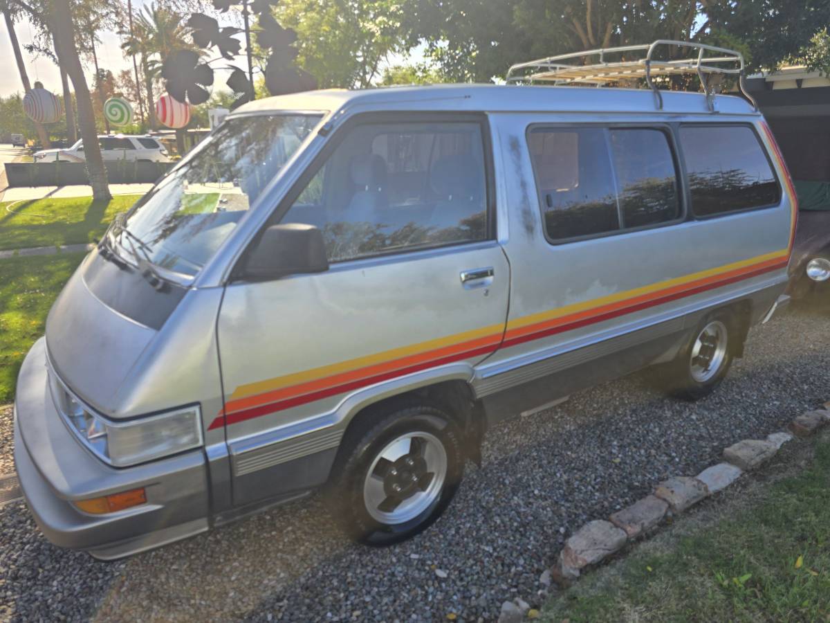 Toyota-wagon-1989-silver-3