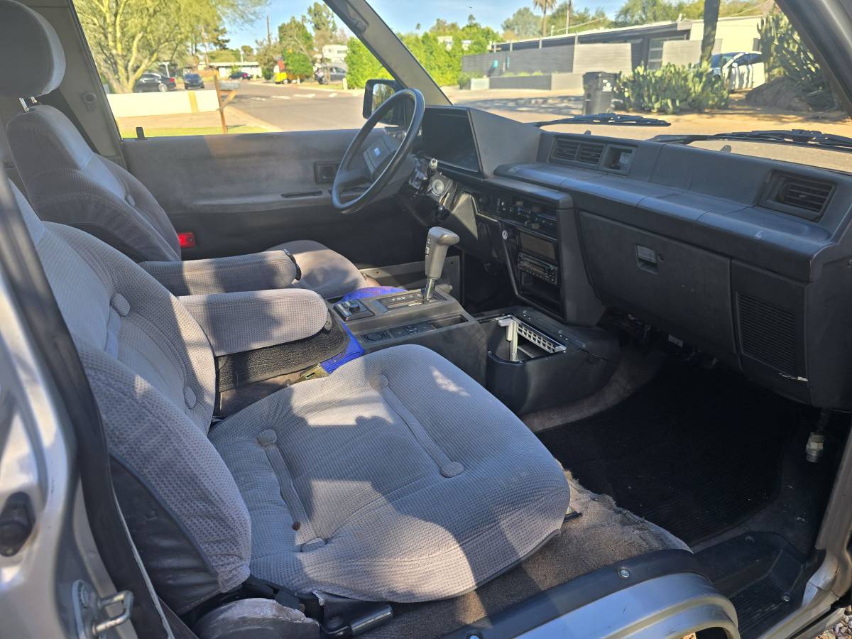 Toyota-wagon-1989-silver-4