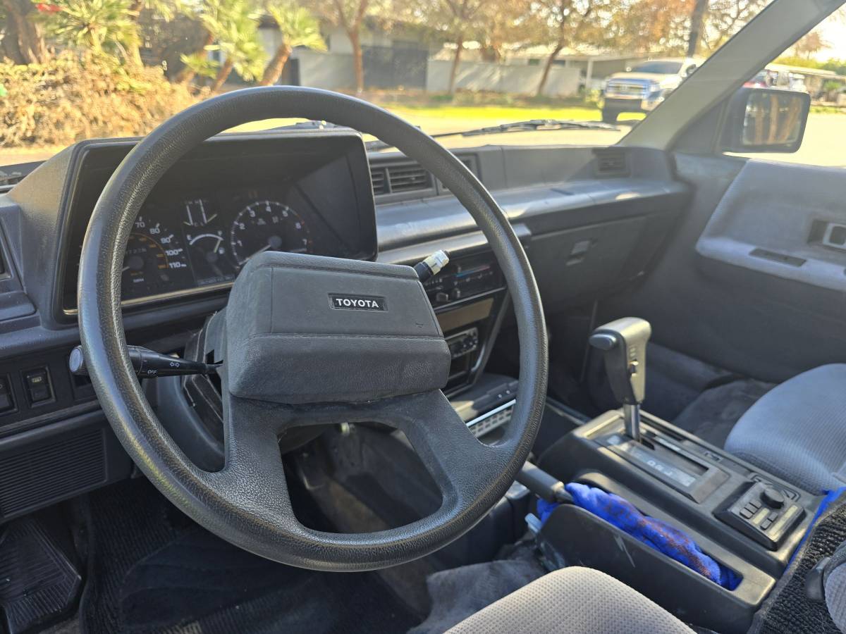 Toyota-wagon-1989-silver-5