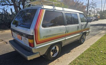 Toyota-wagon-1989-silver-9
