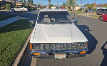 Toyota.-extra-keb.sr5-electric-1984-white-4