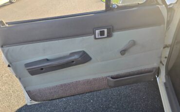 Toyota.-extra-keb.sr5-electric-1984-white-6