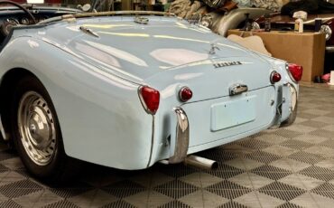 Triumph-Other-1961-ROADSTER-25