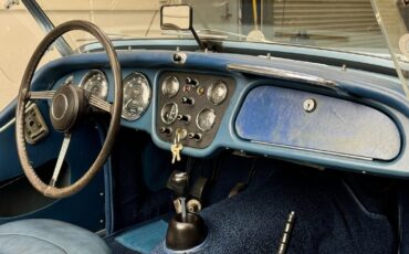 Triumph-Other-1961-ROADSTER-39