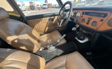 Triumph-Spitfire-1974-Convertible-12