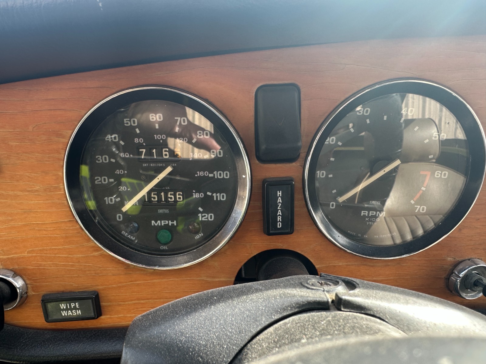 Triumph-Spitfire-1974-Convertible-16