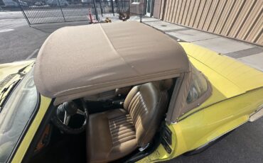 Triumph-Spitfire-1974-Convertible-17