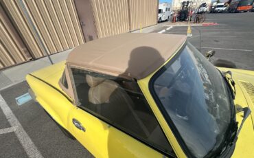 Triumph-Spitfire-1974-Convertible-19