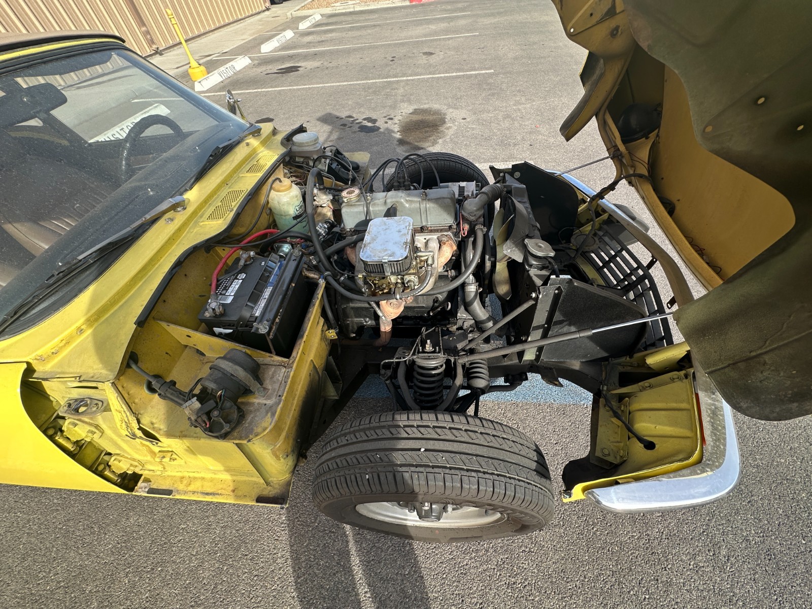 Triumph-Spitfire-1974-Convertible-21