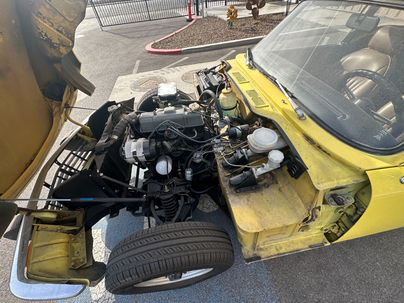 Triumph-Spitfire-1974-Convertible-22