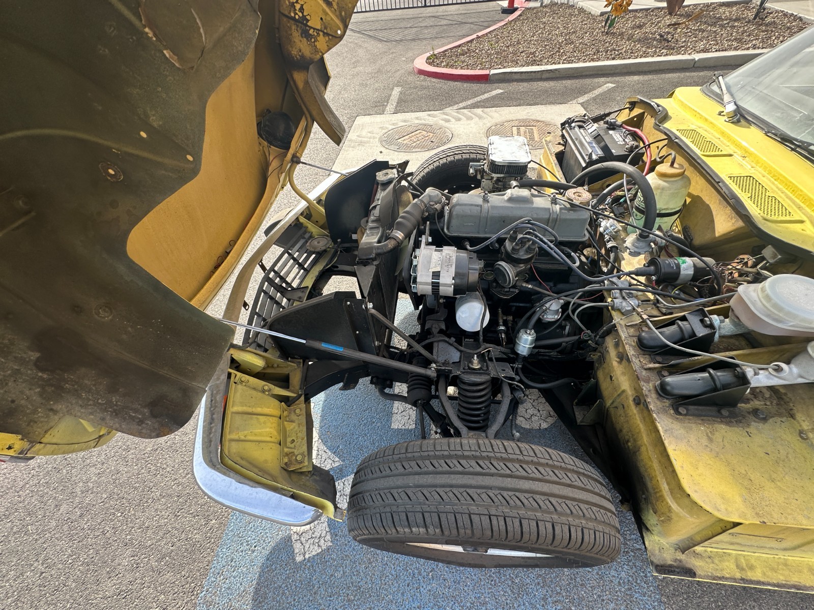 Triumph-Spitfire-1974-Convertible-23